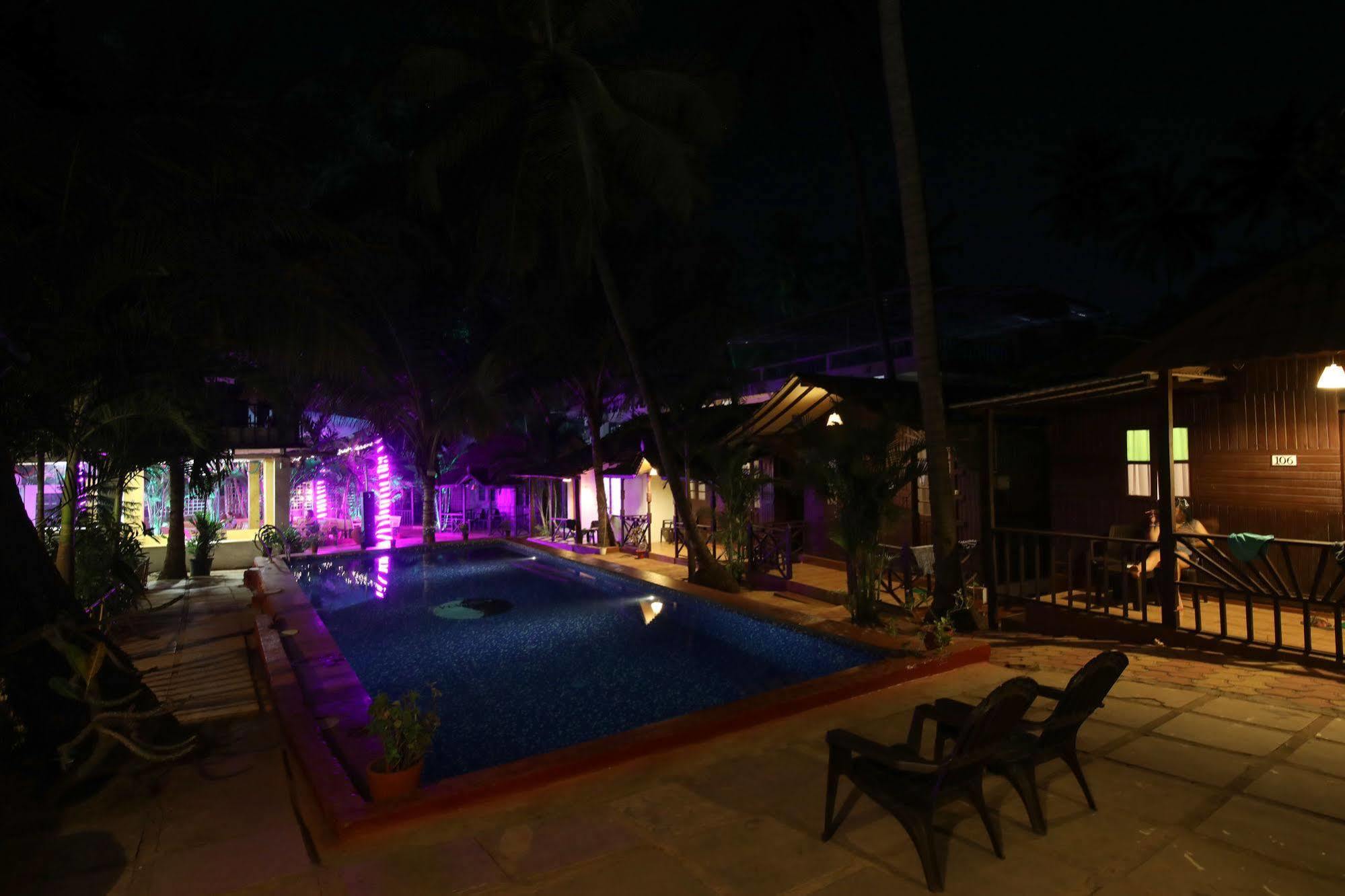 Treebo Trend Ashwem Beach Resort Goa Mandrem Dış mekan fotoğraf